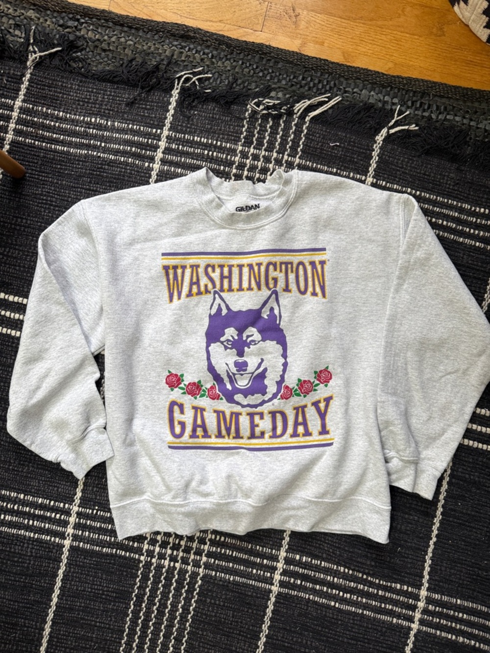 University of Washington Gameday Crewneck Sweatshirt - Gray with Purple & Gold